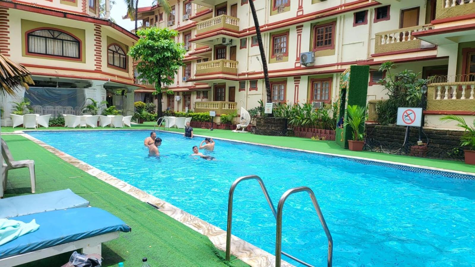 1bhk Pool View - * Candolim