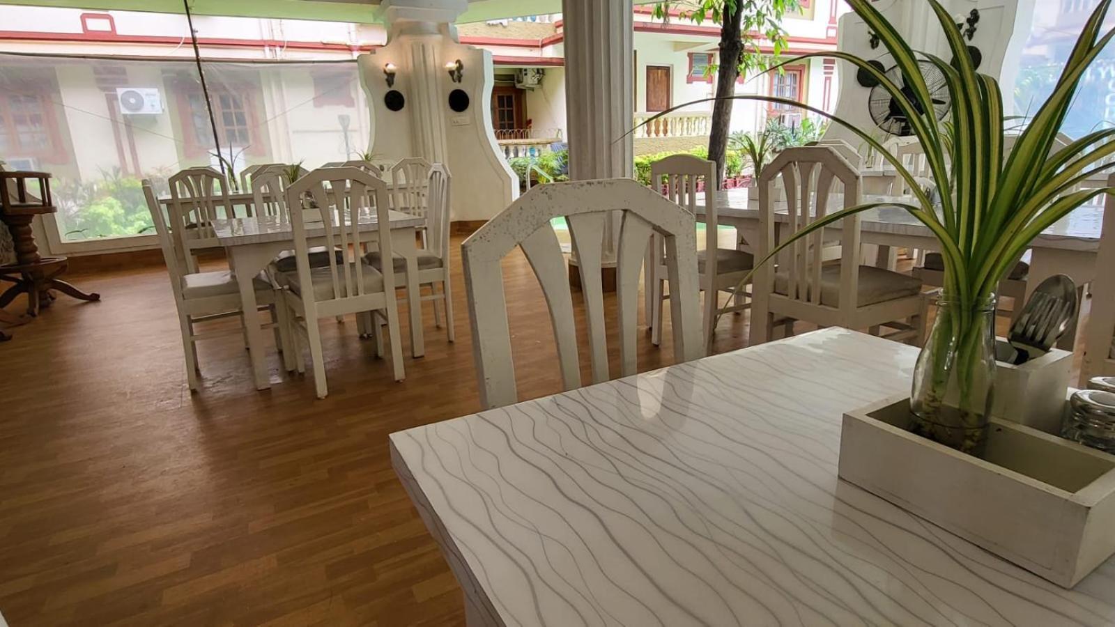 1bhk Pool View - * Candolim